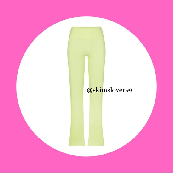 SKIMS - Soft Lounge Foldover Pant​ - Picture 1 of 4